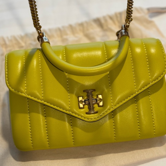 Tory Burch Green Quilted Crossbody Bag with Gold Hardware - Picture 2 of 5